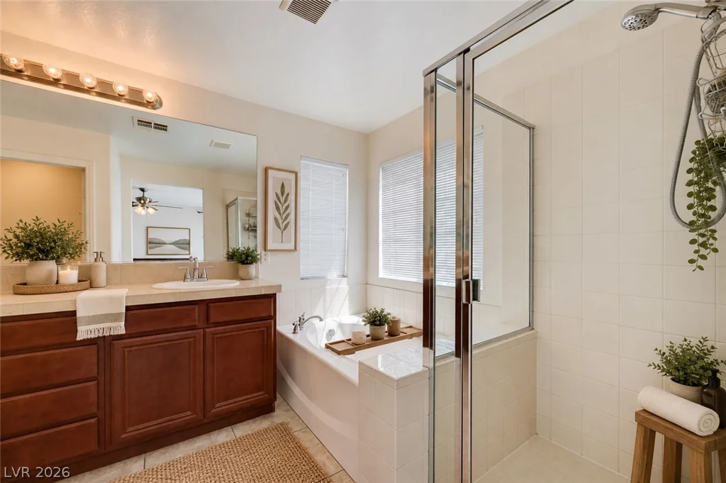 8333 Lower Trailhead, Las Vegas, NV 89113