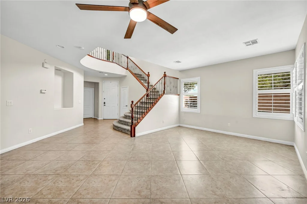 8013 Flambeau, Las Vegas, NV 89131
