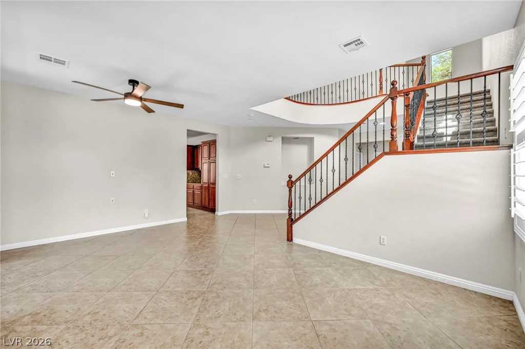 8013 Flambeau, Las Vegas, NV 89131