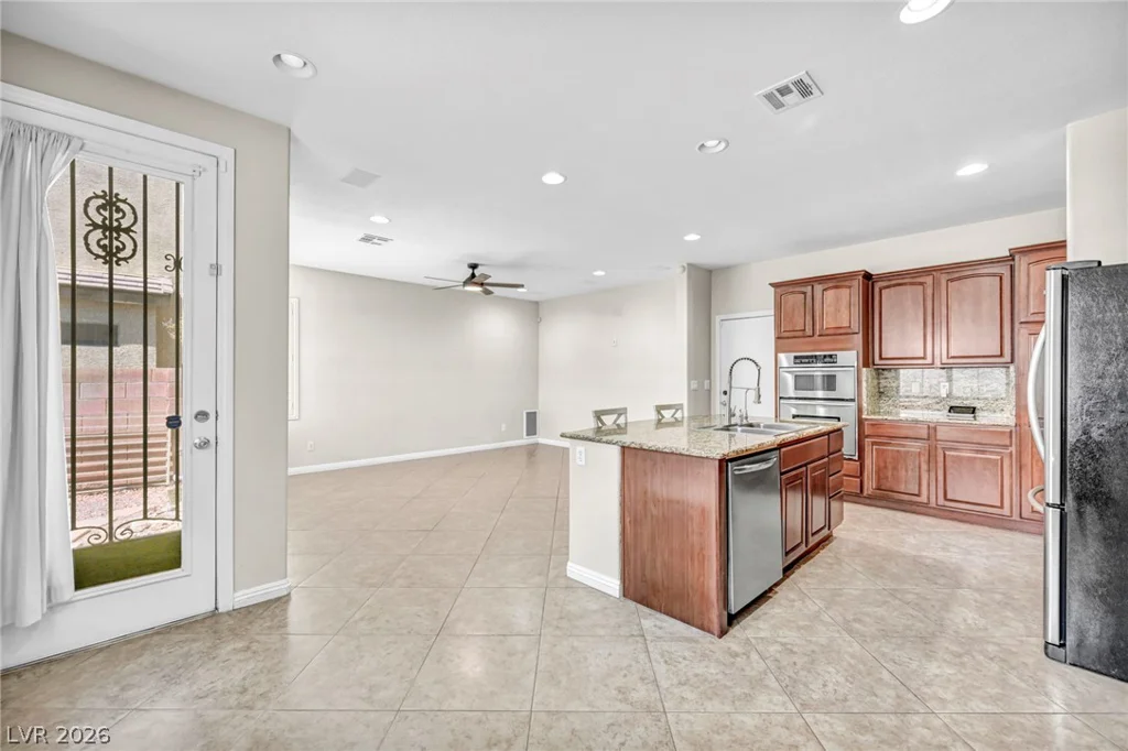 8013 Flambeau, Las Vegas, NV 89131