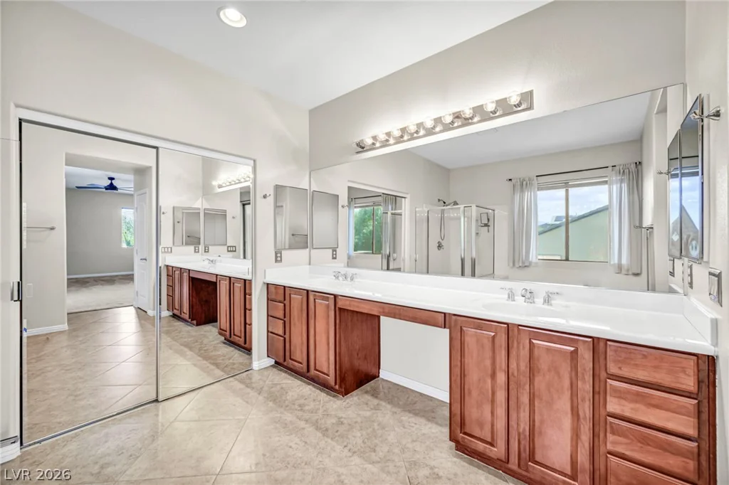 8013 Flambeau, Las Vegas, NV 89131