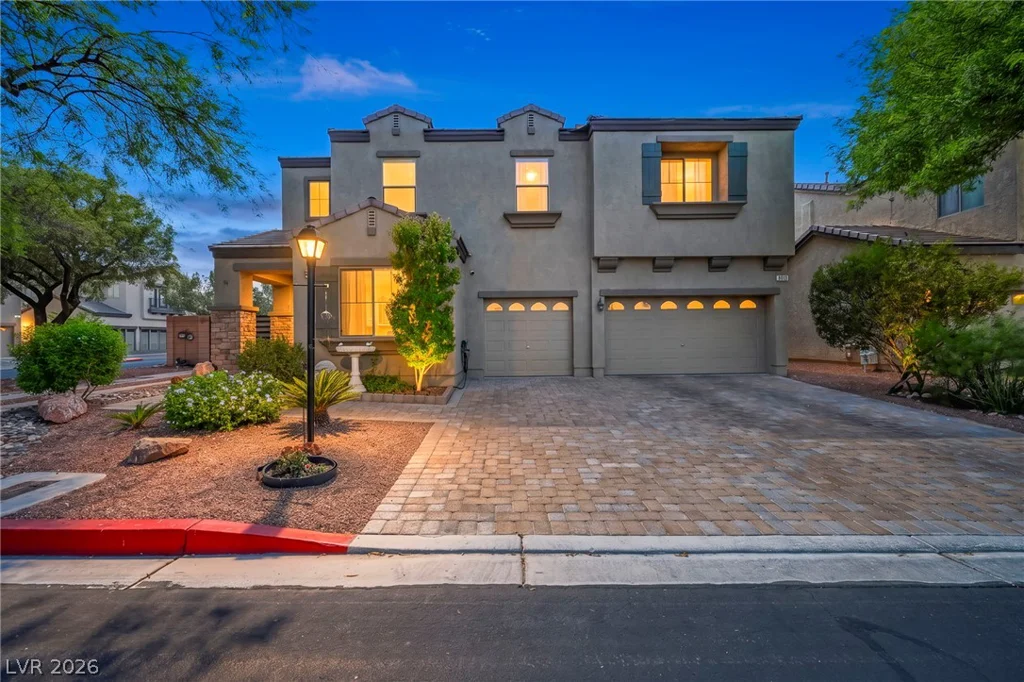 8013 Flambeau, Las Vegas, NV 89131