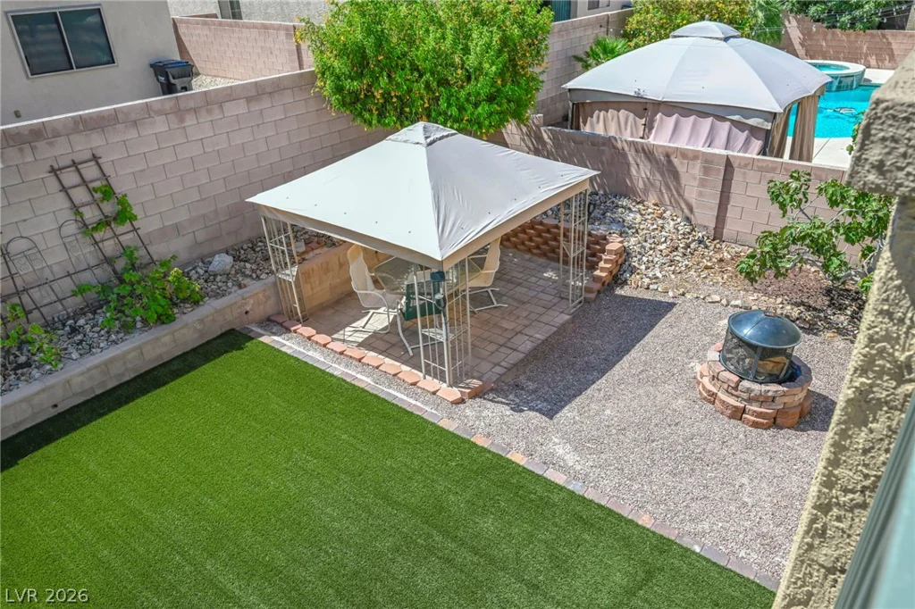 8013 Flambeau, Las Vegas, NV 89131