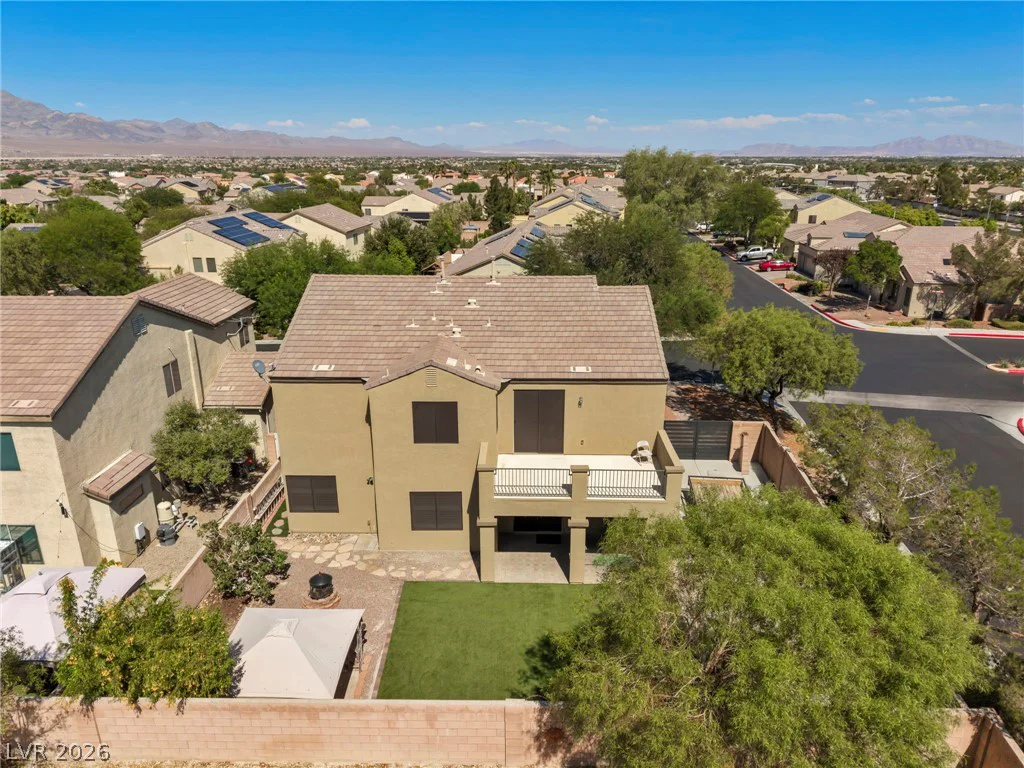 8013 Flambeau, Las Vegas, NV 89131