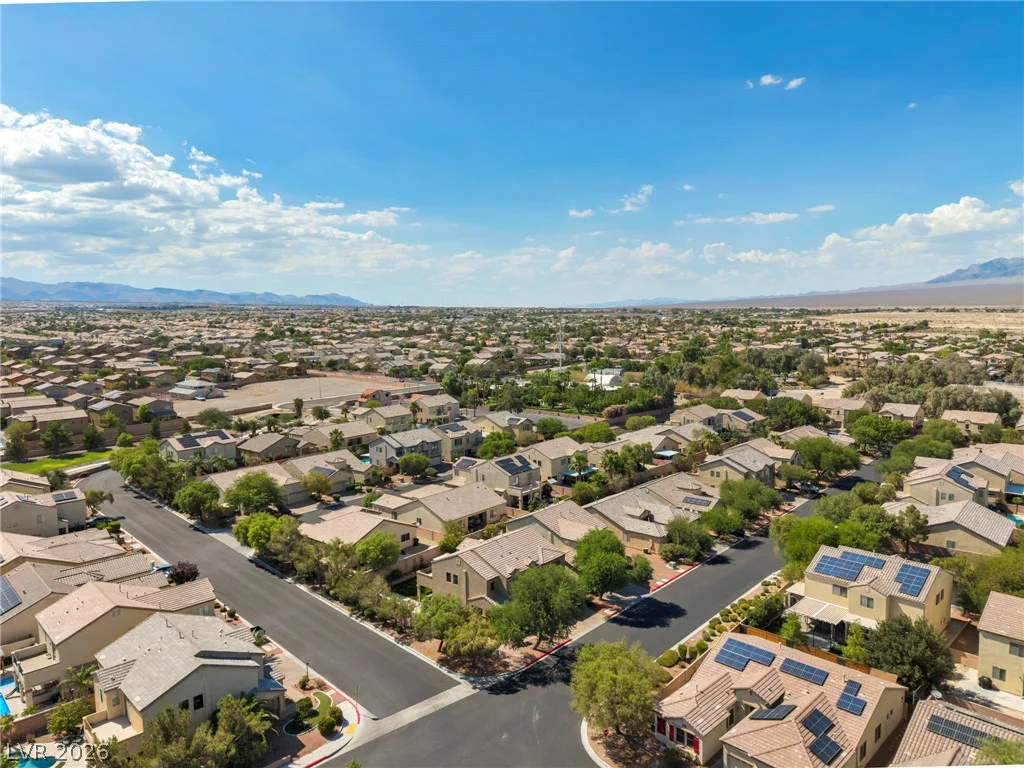 8013 Flambeau, Las Vegas, NV 89131