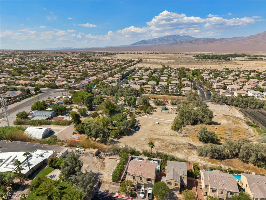 8013 Flambeau, Las Vegas, NV 89131