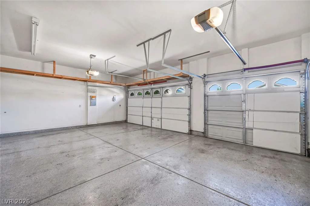 8013 Flambeau, Las Vegas, NV 89131
