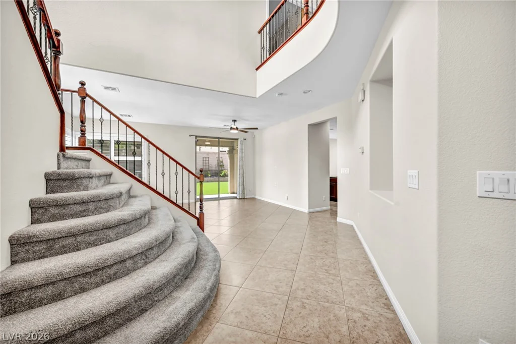 8013 Flambeau, Las Vegas, NV 89131