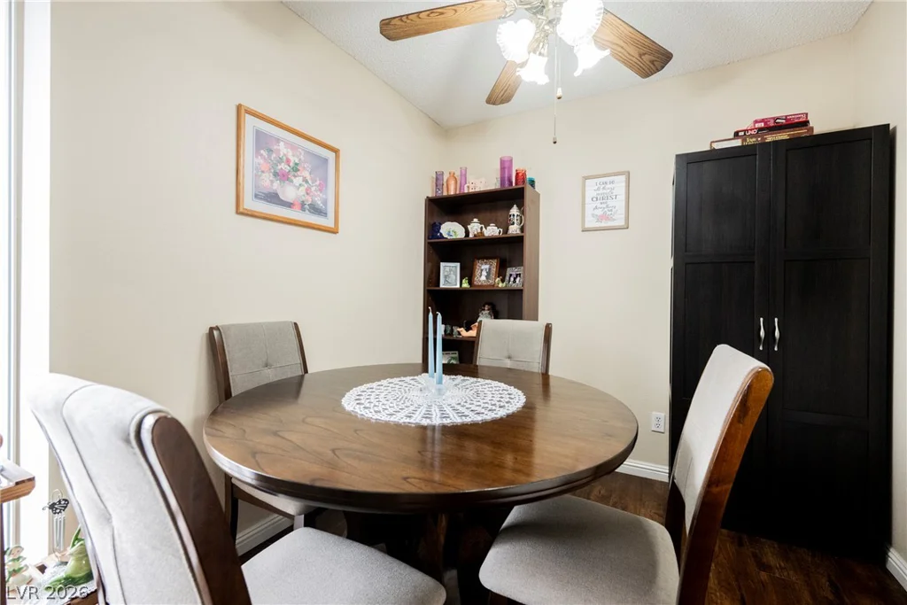 7909 Fossil Creek, Las Vegas, NV 89145