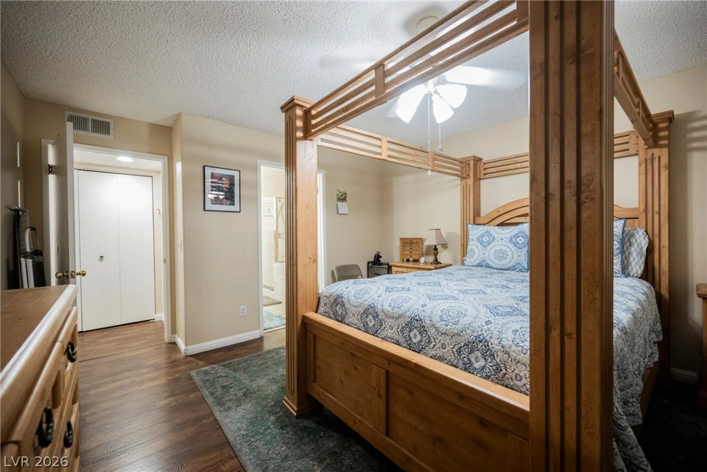 7909 Fossil Creek, Las Vegas, NV 89145