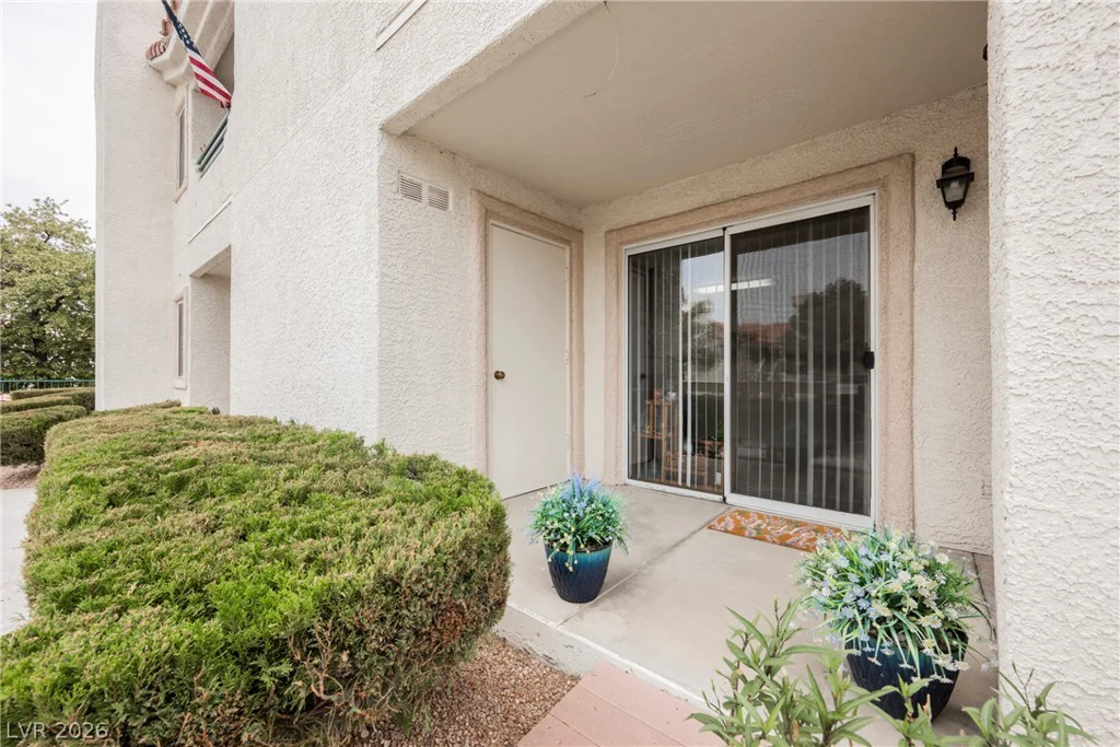 7909 Fossil Creek, Las Vegas, NV 89145