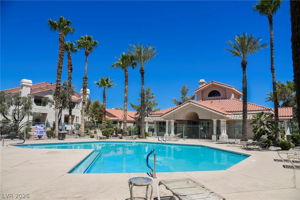 7909 Fossil Creek, Las Vegas, NV 89145