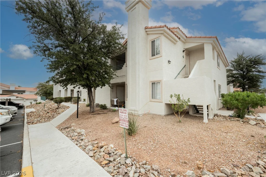 7909 Fossil Creek, Las Vegas, NV 89145