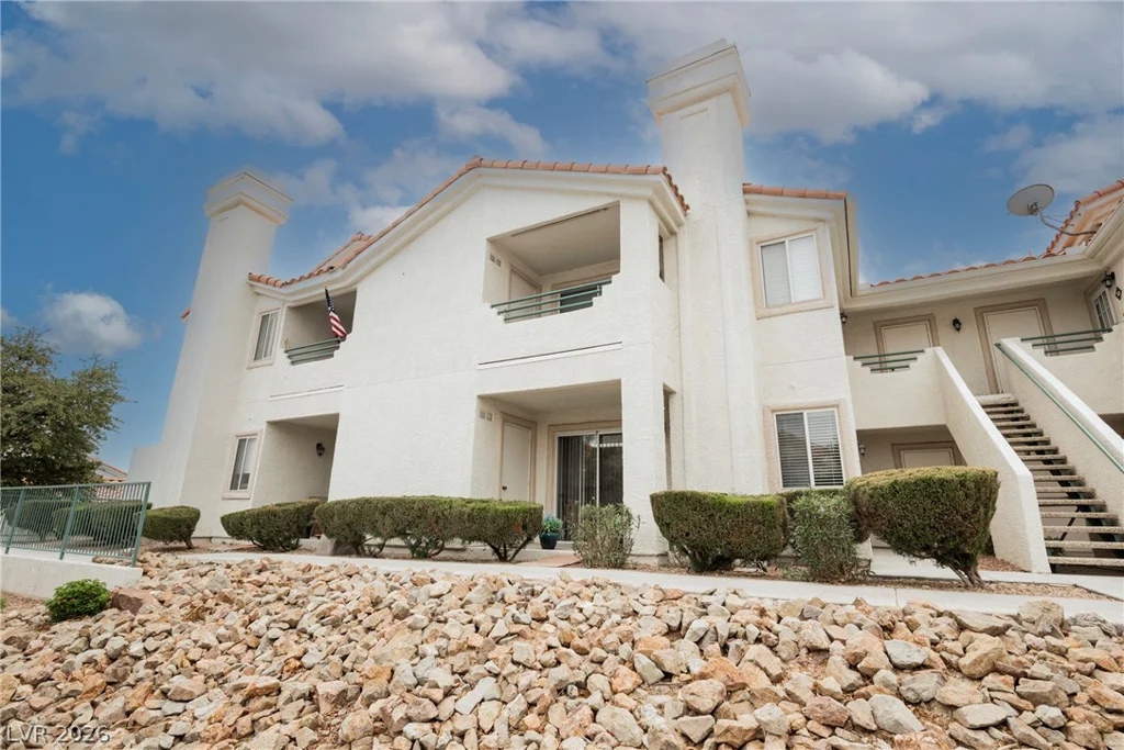 7909 Fossil Creek, Las Vegas, NV 89145