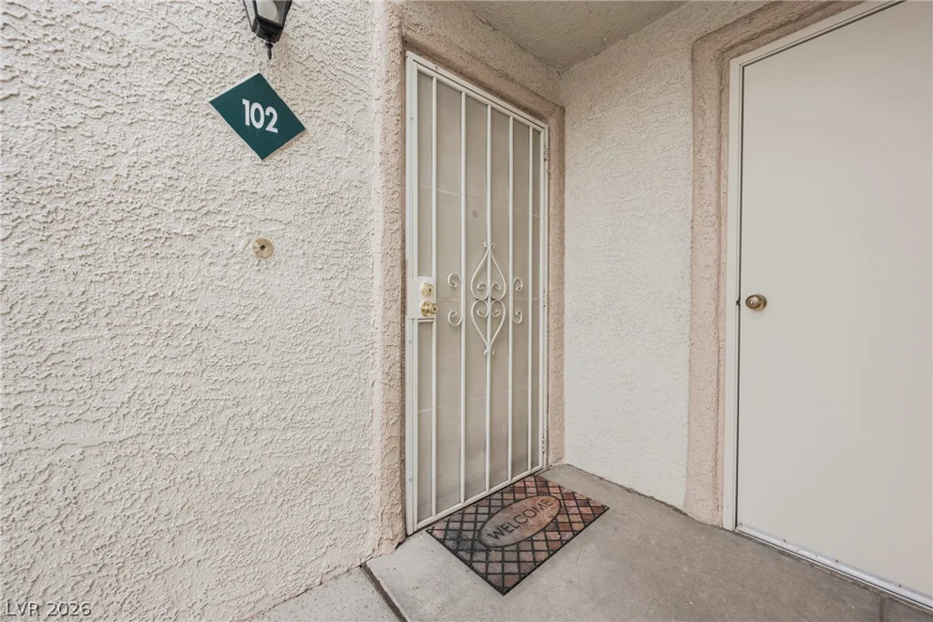 7909 Fossil Creek, Las Vegas, NV 89145
