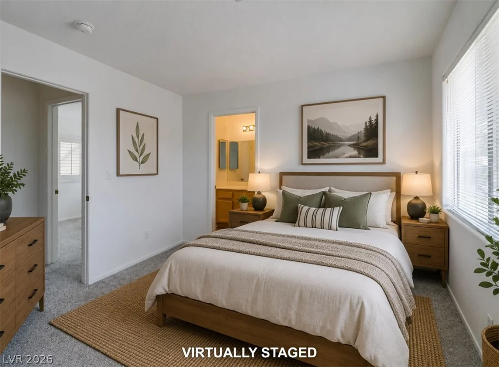 8012 Divine, Las Vegas, NV 89128