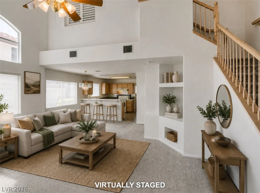 8012 Divine, Las Vegas, NV 89128