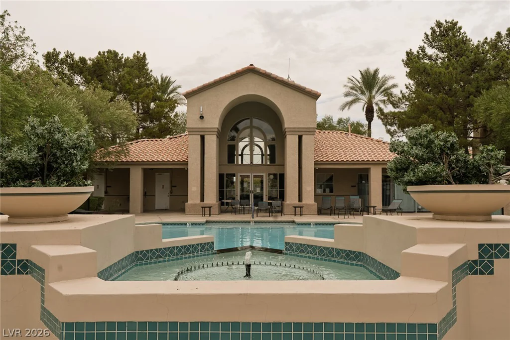 5415 Harmon, Las Vegas, NV 89103