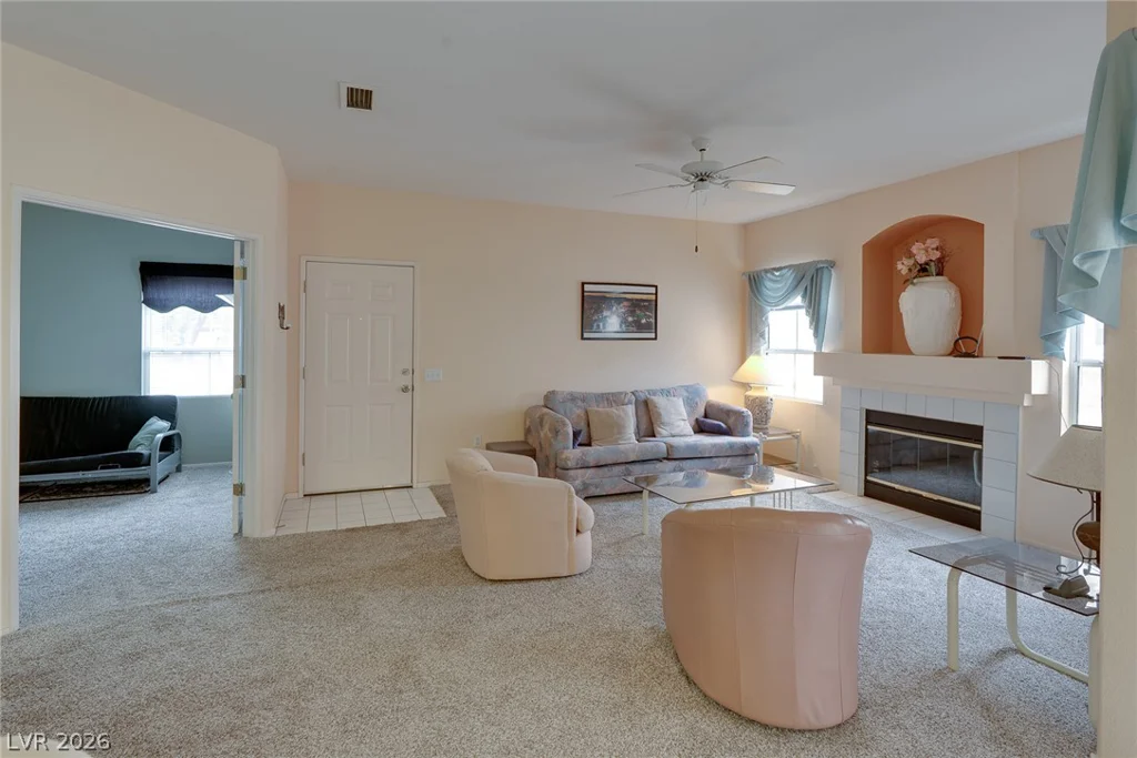 5415 Harmon, Las Vegas, NV 89103