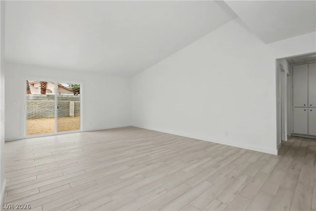 5227 Sepulveda, Las Vegas, NV 89118