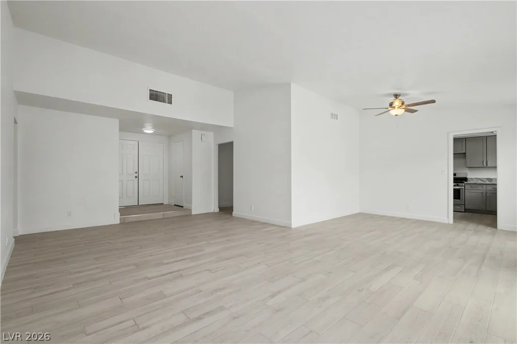 5227 Sepulveda, Las Vegas, NV 89118