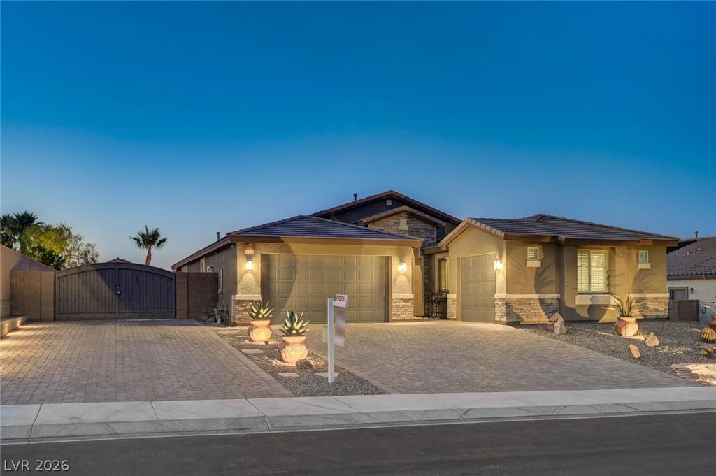 10430 Amulet Ridge, Las Vegas, NV 89149