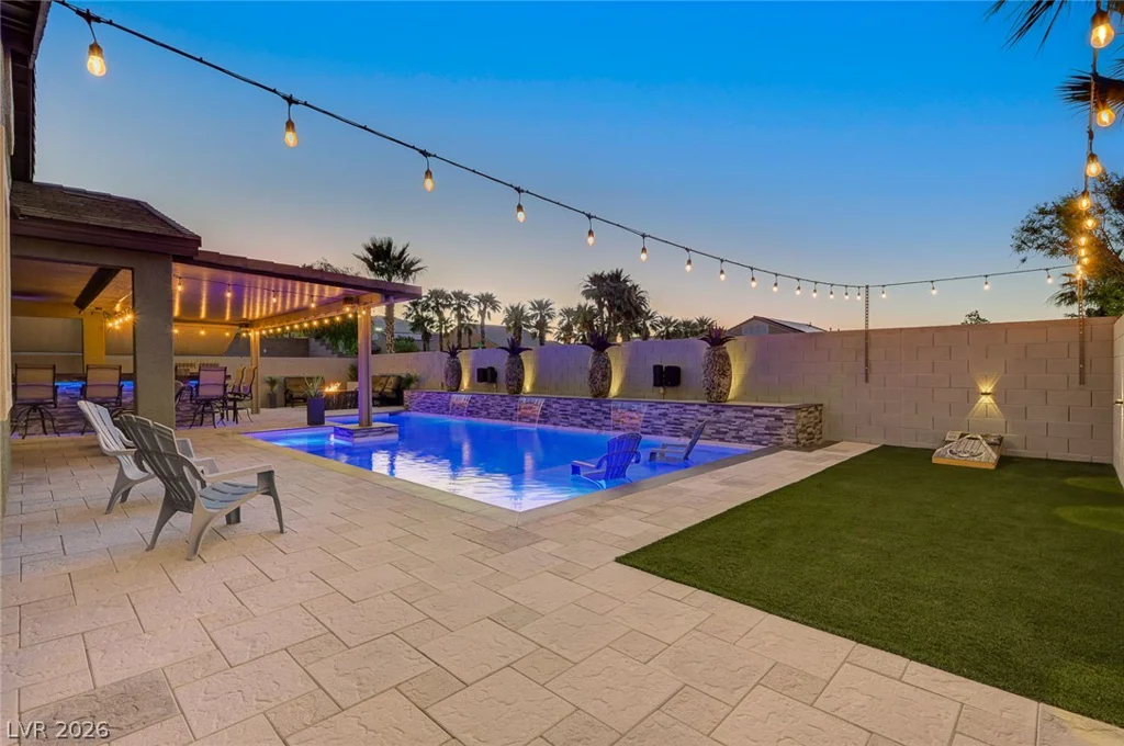 10430 Amulet Ridge, Las Vegas, NV 89149