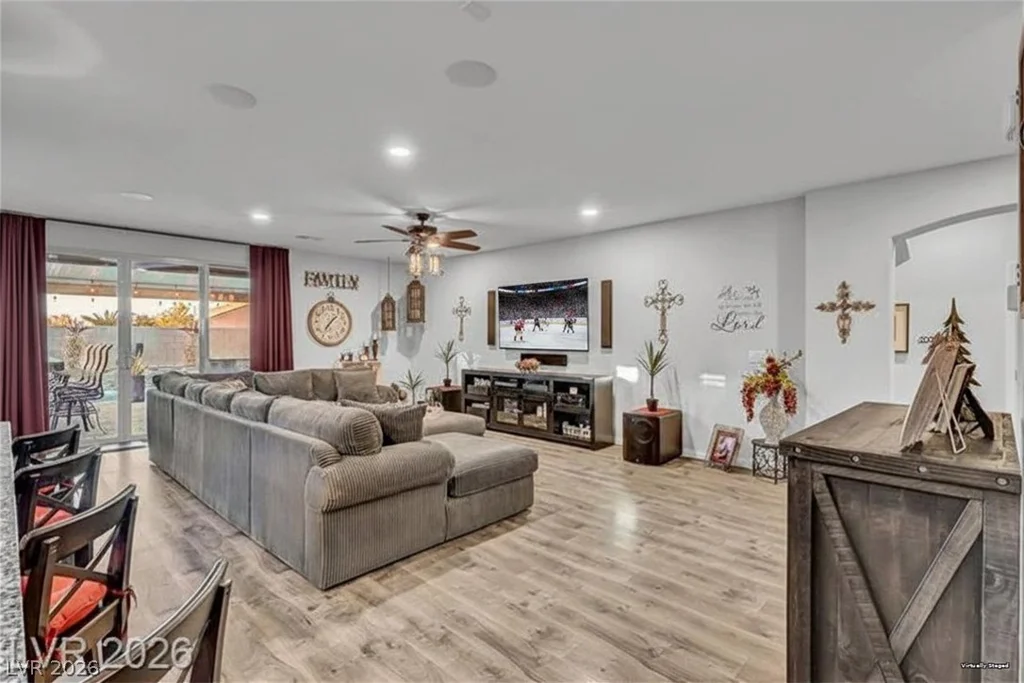 10430 Amulet Ridge, Las Vegas, NV 89149