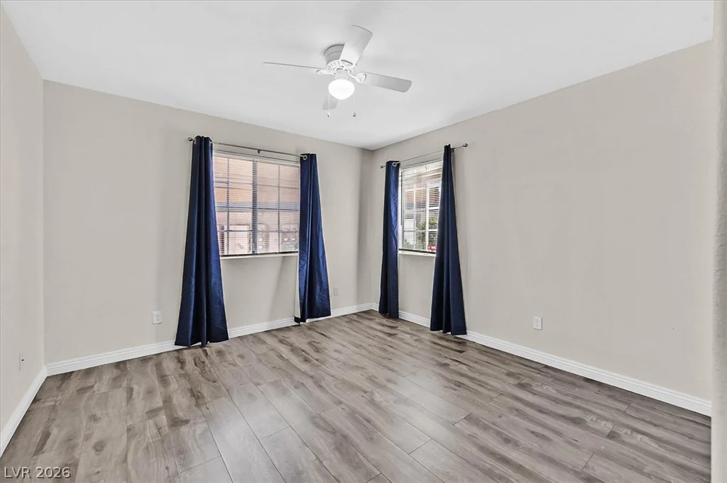 220 Mission Newport, Las Vegas, NV 89107