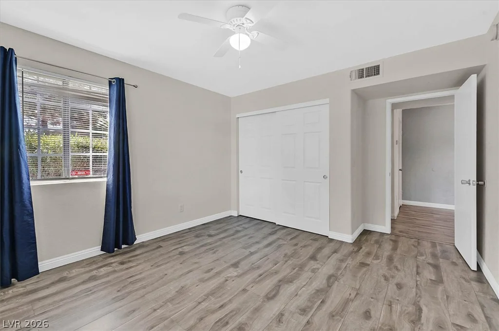 220 Mission Newport, Las Vegas, NV 89107