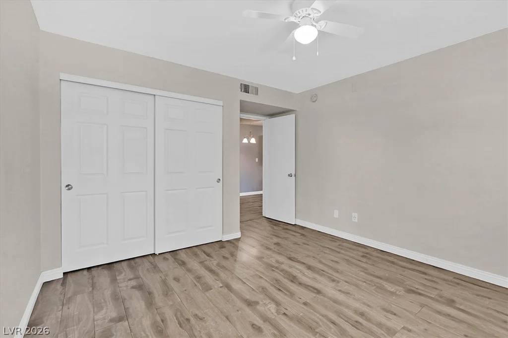 220 Mission Newport, Las Vegas, NV 89107