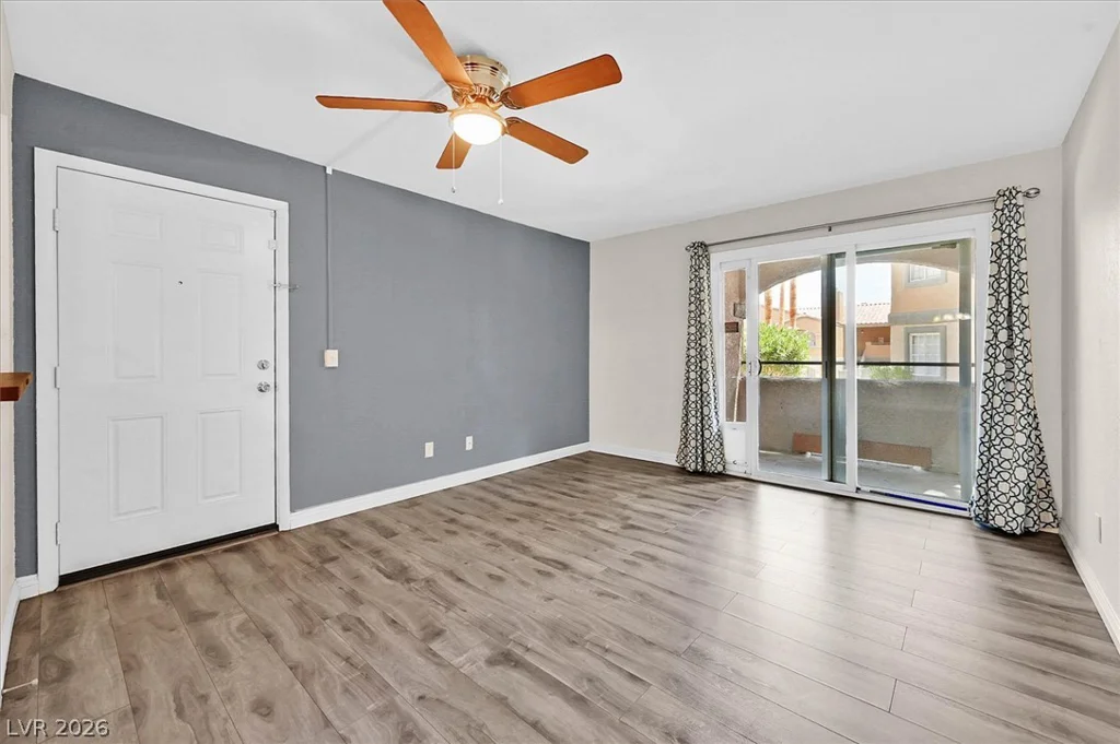 220 Mission Newport, Las Vegas, NV 89107