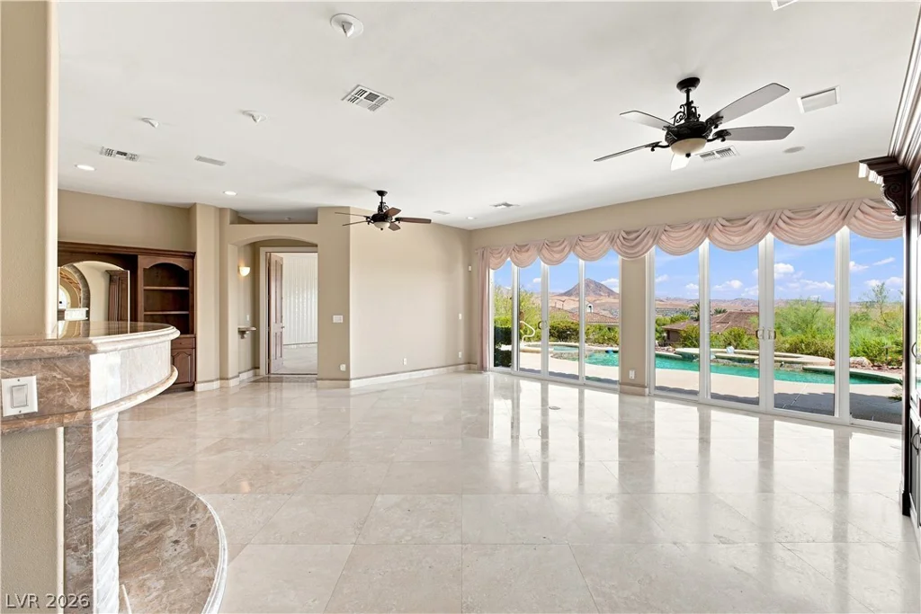 16 Placa De Rei, Henderson, NV 89011