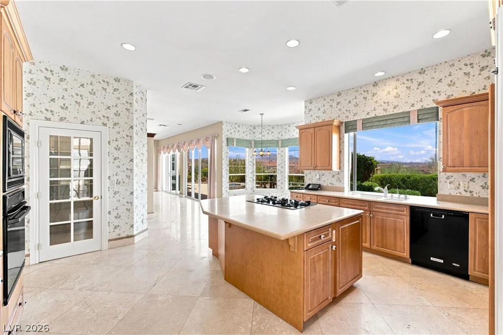 16 Placa De Rei, Henderson, NV 89011