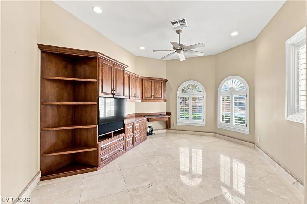 16 Placa De Rei, Henderson, NV 89011