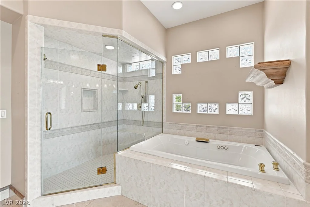 16 Placa De Rei, Henderson, NV 89011