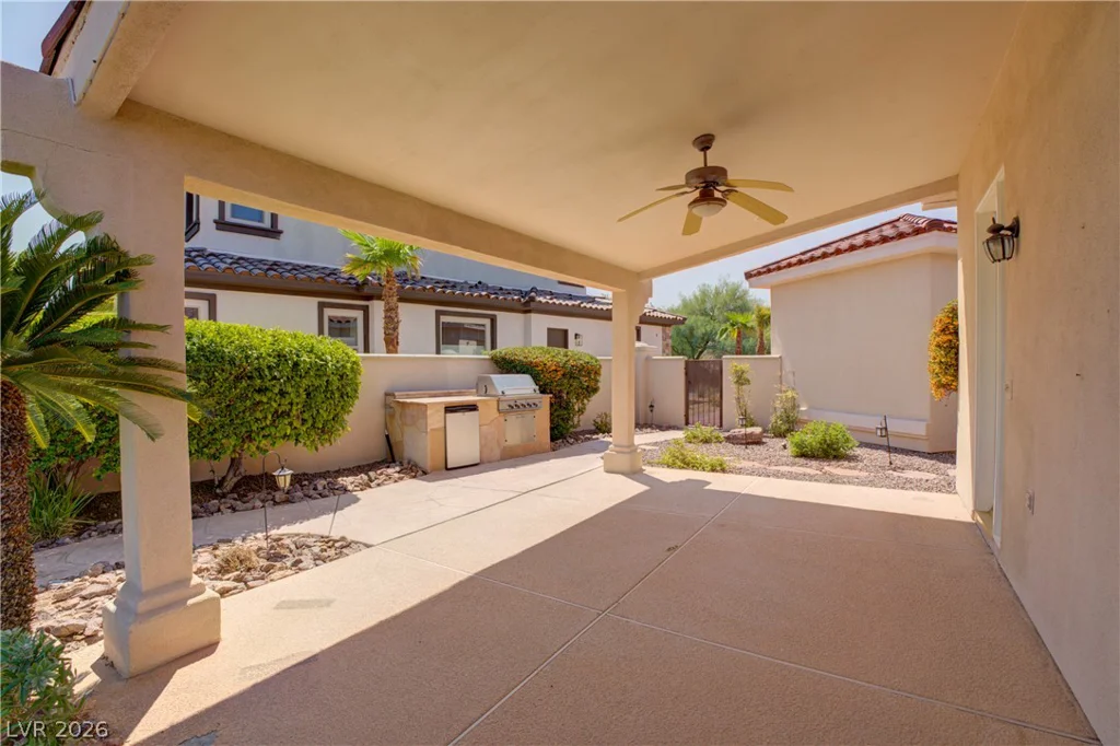 16 Placa De Rei, Henderson, NV 89011