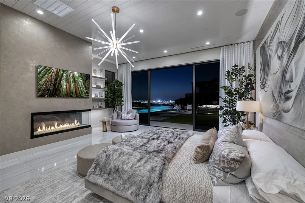 527 Overlook Rim, Henderson, NV 89012
