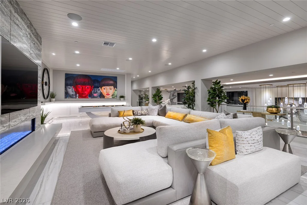 527 Overlook Rim, Henderson, NV 89012