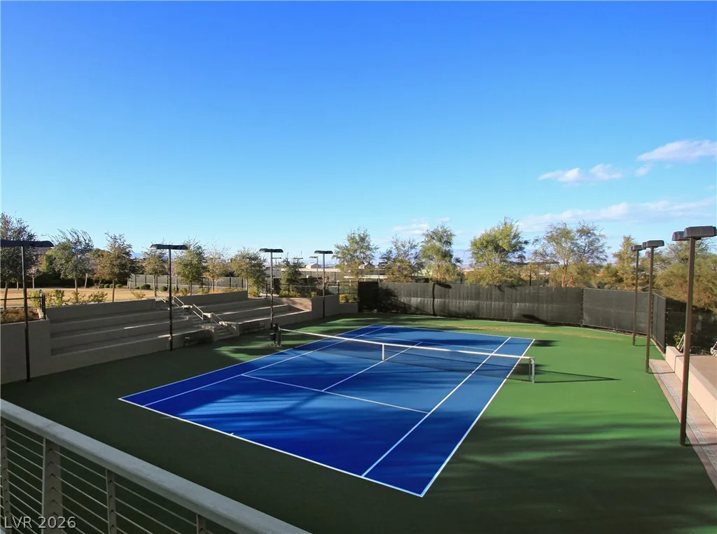527 Overlook Rim, Henderson, NV 89012