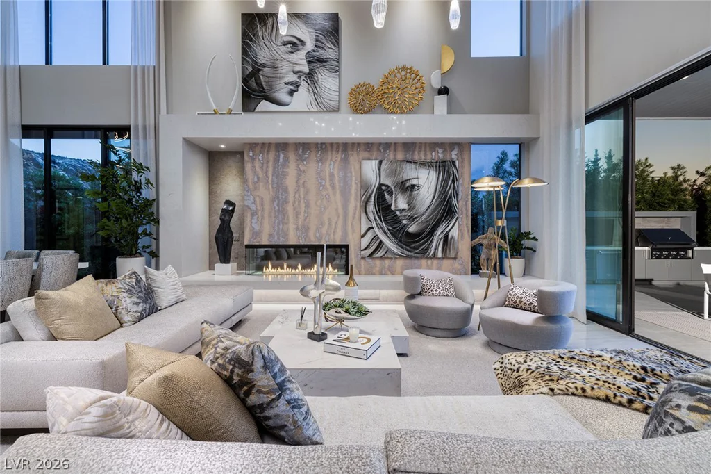 527 Overlook Rim, Henderson, NV 89012