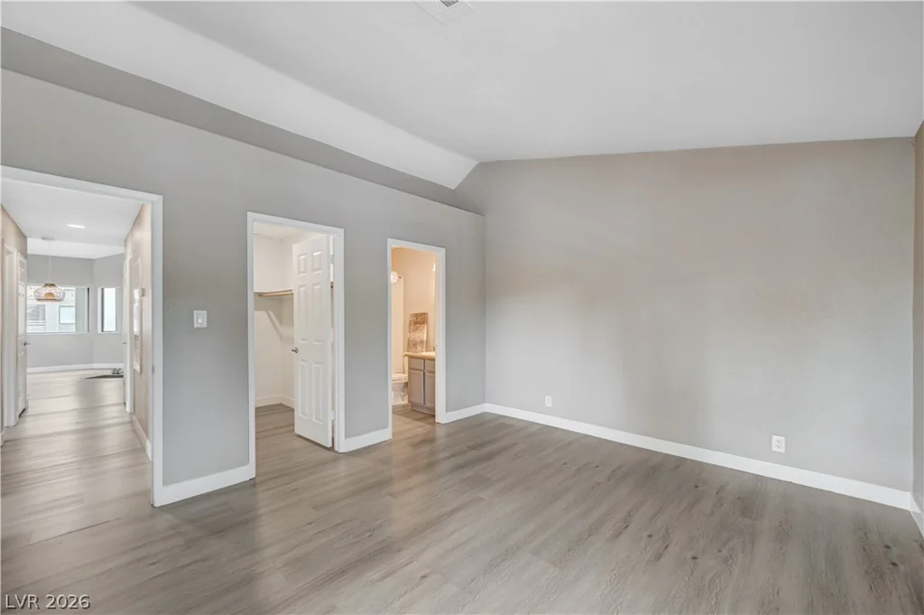5074 Rainbow, Las Vegas, NV 89118