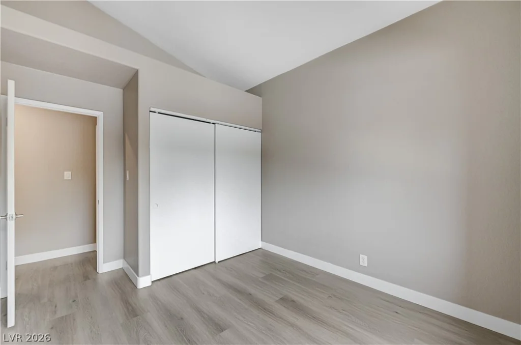 5074 Rainbow, Las Vegas, NV 89118