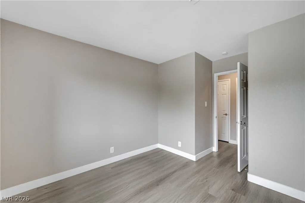 5074 Rainbow, Las Vegas, NV 89118