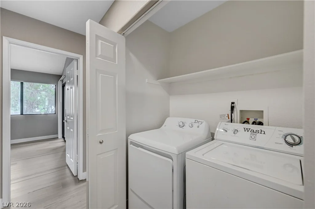 5074 Rainbow, Las Vegas, NV 89118
