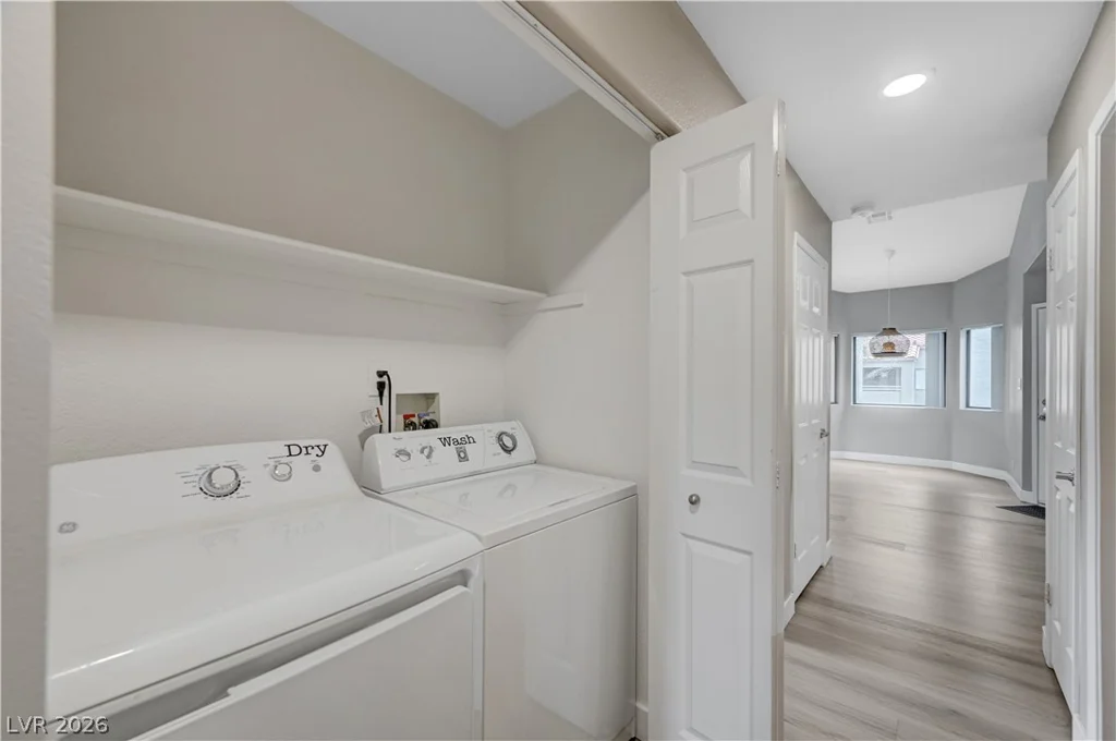 5074 Rainbow, Las Vegas, NV 89118
