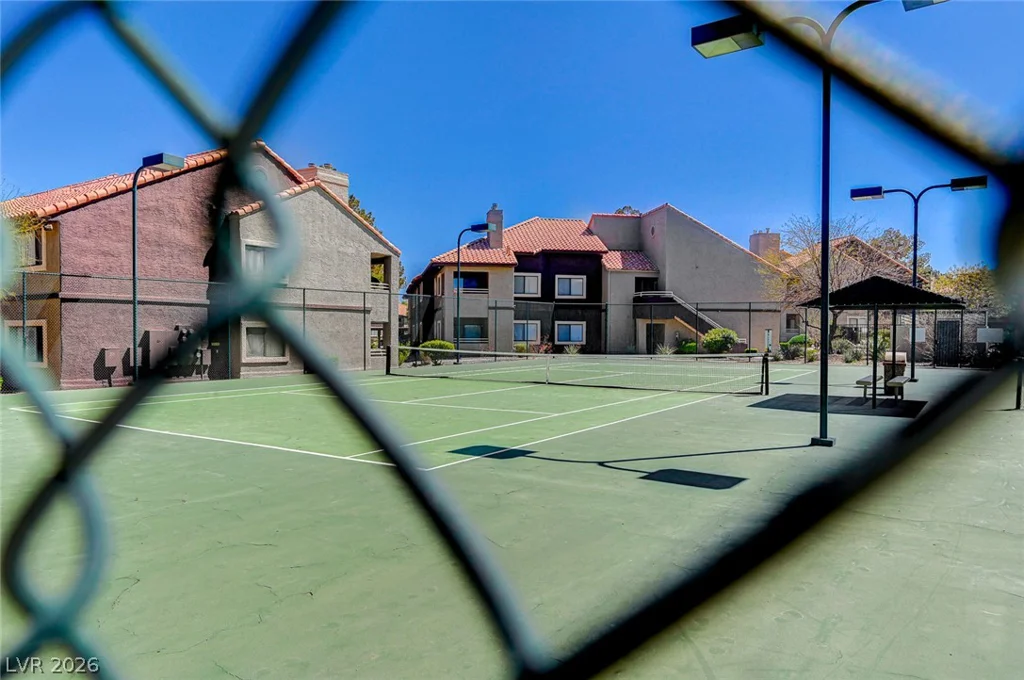 5074 Rainbow, Las Vegas, NV 89118