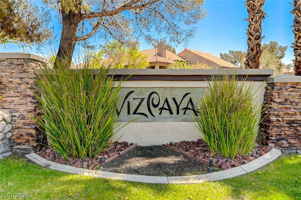 5074 Rainbow, Las Vegas, NV 89118