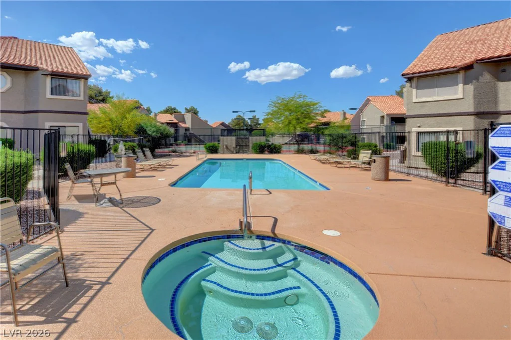 5074 Rainbow, Las Vegas, NV 89118