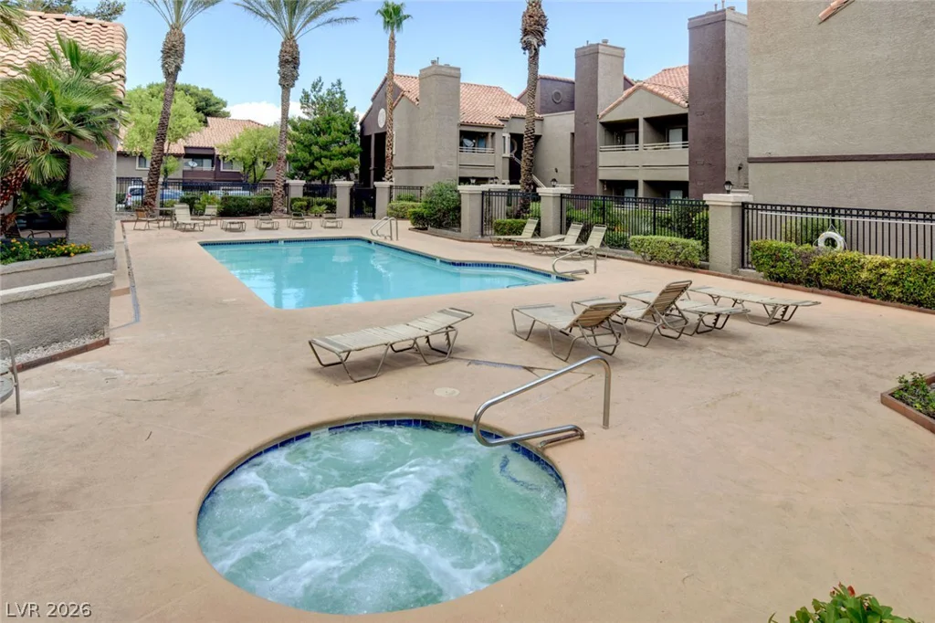 5074 Rainbow, Las Vegas, NV 89118